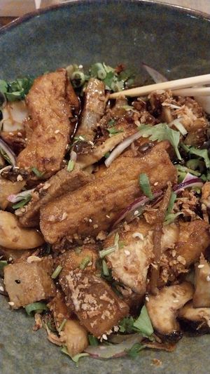 Vegan "pork" at Les Amants Verts in Paris