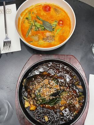  at Les Amants Verts in Paris