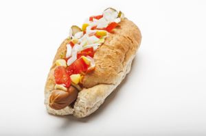 Corn, tomatoes, onions and gherkin at The Dog is Hot in Barcelona