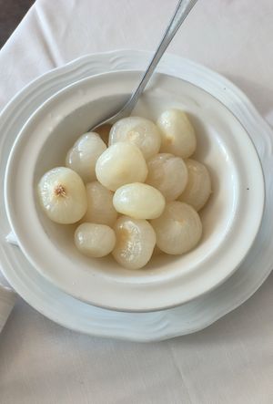 Vegan Agrodolce onions at Ristorante La Madonnina di Barni in Lombardia