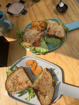 BLT e Italiano  at Abasto Vegano Roma Norte in Ciudad De México