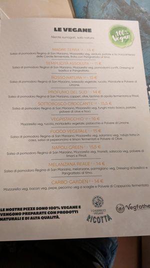 Vegan pizzas at Passù • Ristorante e Pizzeria (ex Uva e Menta) in Trentino-alto Adige