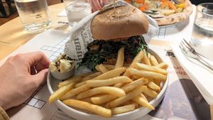 "Fuoco Sacro" vegan burger at Passù • Ristorante e Pizzeria (ex Uva e Menta) in Trentino-alto Adige
