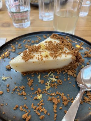 Tarte au citron et speculoos   at La Dévoreuse in Pays De La Loire