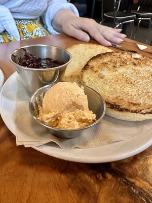   at Dreamstate Cafe in Minneapolis