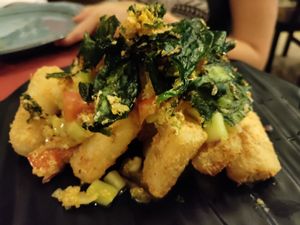 Absolutely delicious yucca fries with quinoa salad at Chifa La Familia Feliz in La Fortuna