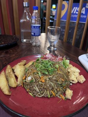 Veganized arroz chaufa (5/5 ⭐️ )  at Chifa La Familia Feliz in La Fortuna