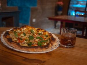 Pizza veg💚 at La Tàvola Veg Pizza, wine, antiques Quito  in Quito