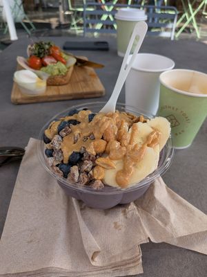 PB&B acai bowl at Toastique in Los Angeles