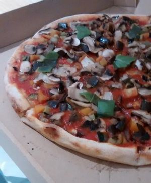 La pizza vegana at La Pizzateca in Madrid