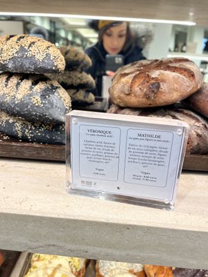 Pains vegans 🌱 🍞   at Copines Paris in Bruxelles