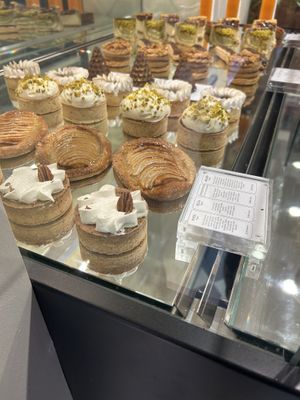 vegan tarts  at Copines Paris in Bruxelles