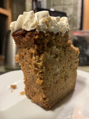 Carrot cake 🥕 🌱   at Copines Paris in Bruxelles