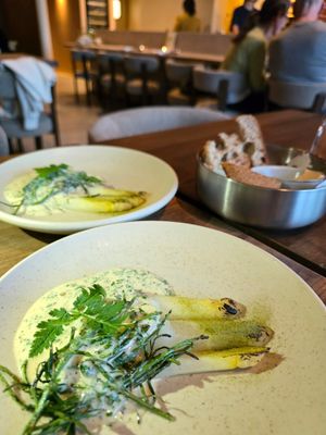 Asparagus at Dirt.  in Ghent