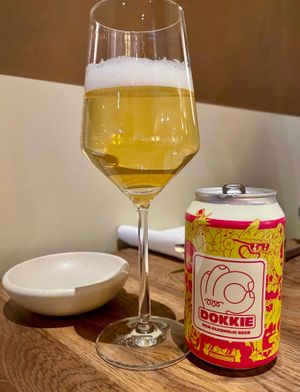 Refreshing 0.3% "Non"-Alcoholic Sour IPA -. Slightly tart, dry with a hint of bitterness at the end.  at Dirt.  in Ghent