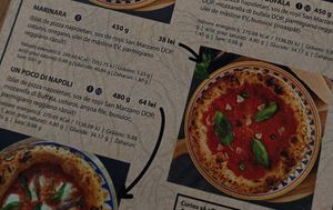 Pizza marinara. at Un Poco Pizza Fresca in București