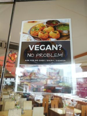 Vegan-friendly sign at Saravana Bhavan - Bangsar in Kuala Lumpur