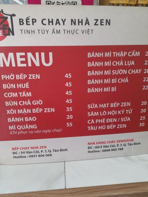 Limited menu in Vietnamese only at Bếp Chay Nhà Zen in Thành Phố Hồ Chí Minh
