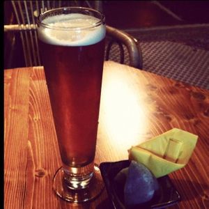 Staroboshov and daifuku (vegan) at Dobra Tea in Portland