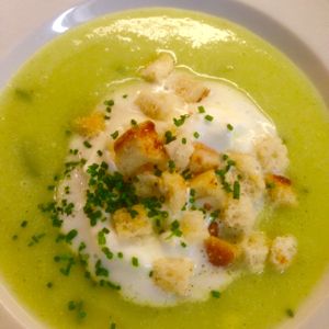 Zuchinicremsuppe  at Kraut & Ruben in Bad Hofgastein