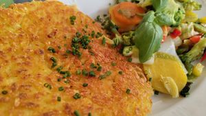 Kartoffelrösti mit Gemüse at Kraut & Ruben in Bad Hofgastein