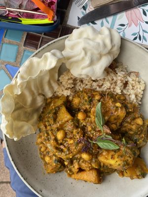 Curry with rice and popadoms   at Pickle and O in Nannup