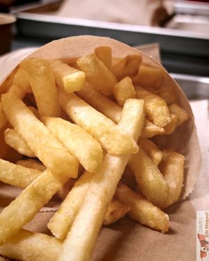 French fries at Furahaa in Toulouse
