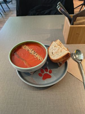 Tomato and red pepper soup at Katzentempel Hamburg Hafencity in Hamburg