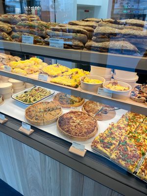  at Land & Monkeys - Beaubourg in Paris