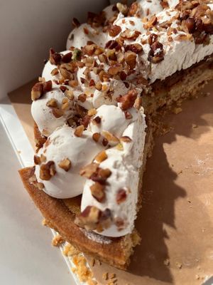  at Land & Monkeys - Beaubourg in Paris