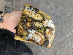 Focaccia at Land & Monkeys - Beaubourg in Paris