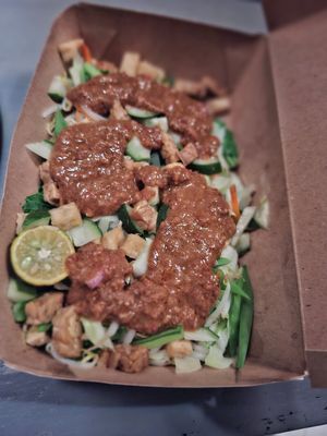 Gado gado at Vegemate Bali in Canggu