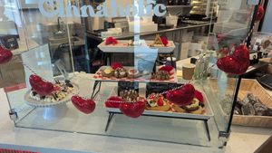 Case at Cinnaholic - Rochester in Rochester