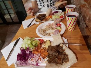 Seitan kebab 😍 juicy and very well seasoned. In the middle is baba ganoush, also good at Vegan Community Kitchen in Istanbul