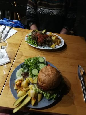 Vegan Burger and vegan Döner at Vegan Community Kitchen in Istanbul
