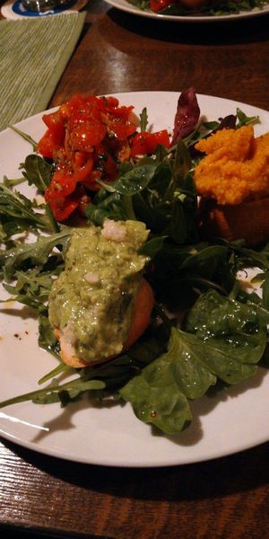 Vorspeise dreierlei dips auf bruschetta at Gaststätte Tremonia Auch Porreebar in Dortmund