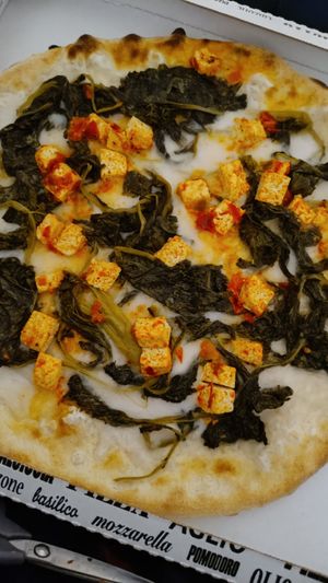 Pizza con tofu at Easy Pizza di Michael J. in Rome