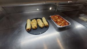 Lasagna and vegan sausages in pastry at K-Bistrot in Milazzo