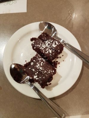 vegan brownie  at Yuan in Montreal