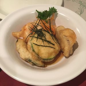 Tempura aux légumes at Yuan in Montreal