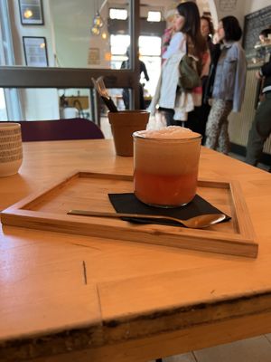 Spremuta di pompelmo e arancia  at NaBi by Bgood in Milan