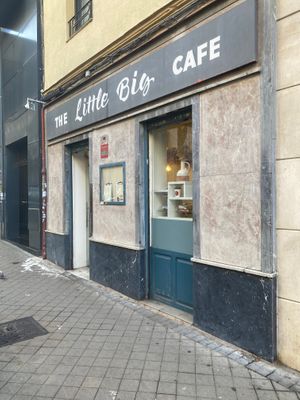  at The Little Big Cafe in Madrid