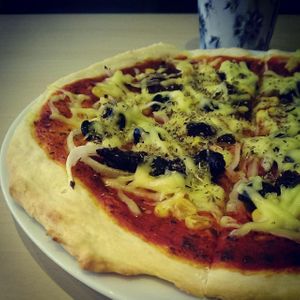 Sunday pizza at Kubek I Olowek in Warsaw