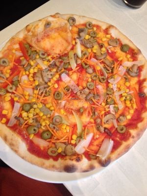 No cheese but shredded carrots at Golden Flower in Tornio