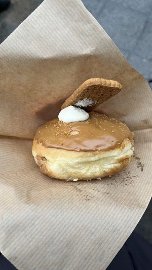 Lotus Donut  at Sammys Berliner Donuts in Berlin