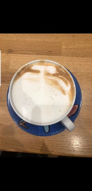 Capuccino gigante at Bagels & Beans - Keizersgracht in Amsterdam