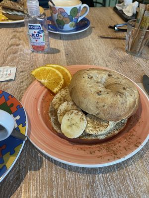 Sweet bagel with cinnamon and banana  at Bagels & Beans - Roetersstraat in Amsterdam