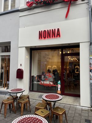 Outside  at Nonna Gent in Ghent