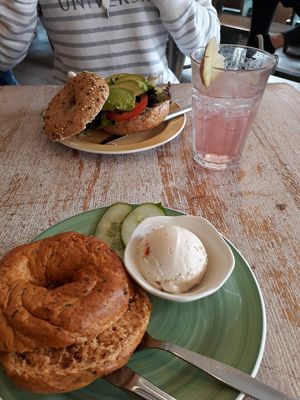 Bagel 5-7 € at Bagels & Beans - Zeilstraat in Amsterdam