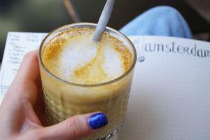 Turmeric latte with oatmilk at Vegabond - Leliegracht in Amsterdam